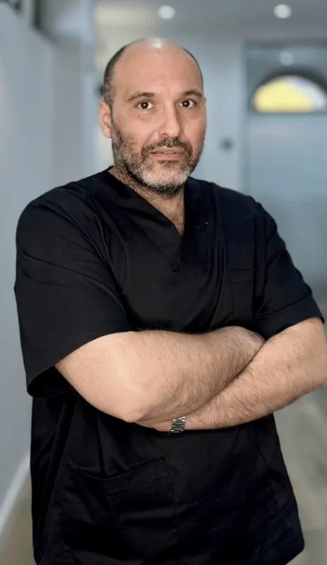 Dr. Mario Zorita García